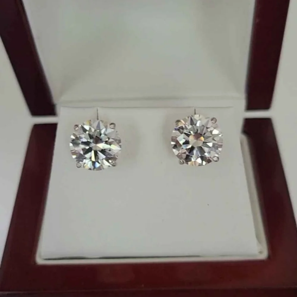 Elegant 6ct Cerified Moissanite Silver Stud Earrings - Picture 6 of 9
